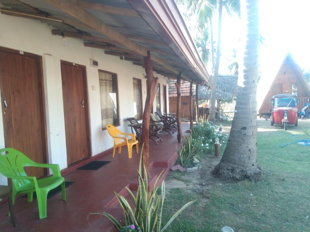 Nilaveli Sheen Coast Trincomalee Exterior foto